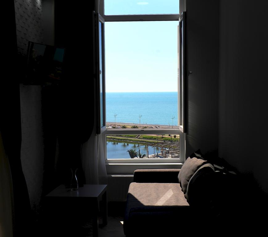 Queen Tamara Apartment Batumi Exterior photo