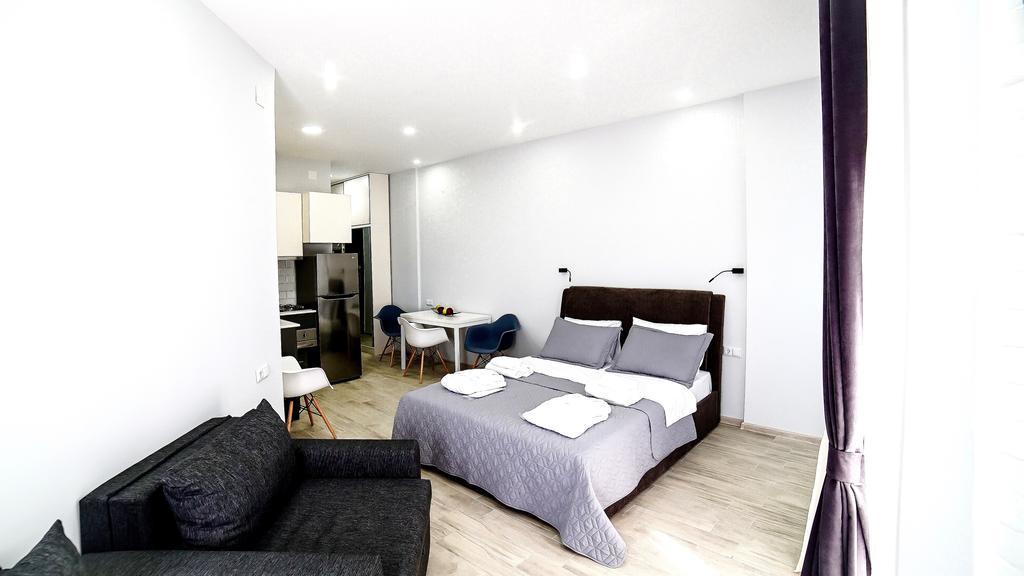 Queen Tamara Apartment Batumi Exterior photo